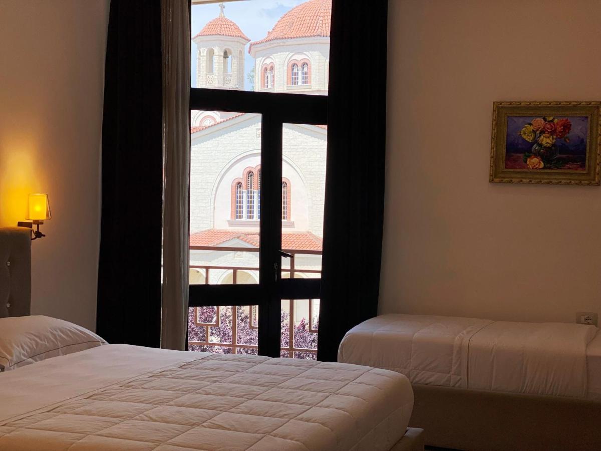 Hotel Republika Berat Exterior photo